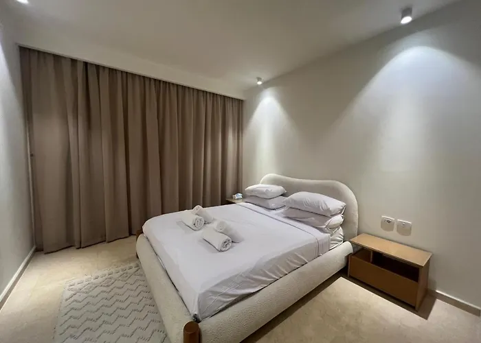 Ancient Sands 2br | Ground Floor, Pool Access Apartment